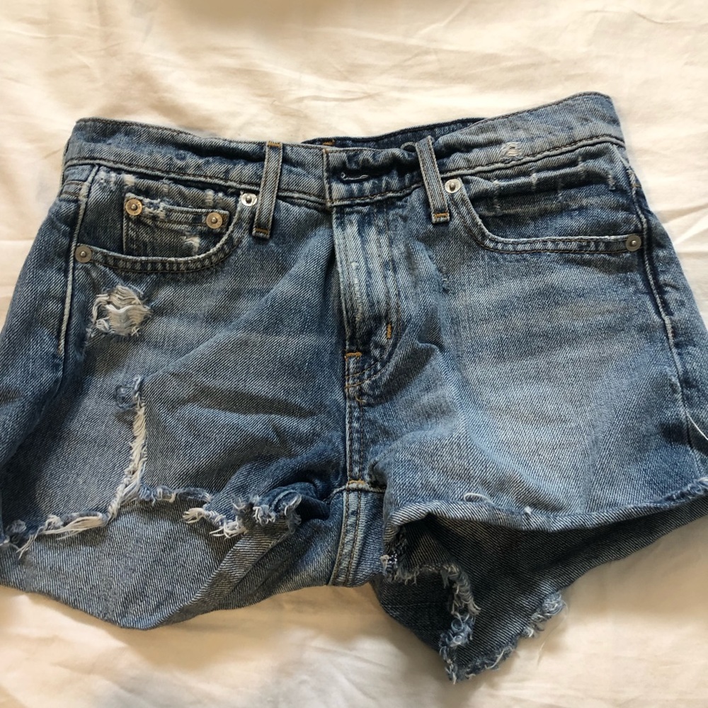 Gap cut off shorts